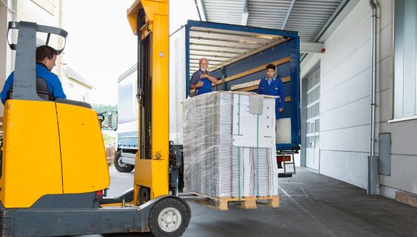 Be- und Entladung von Gütern